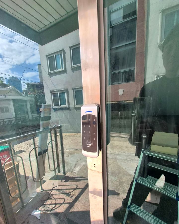 소사본동 출입통제 단말기 작업